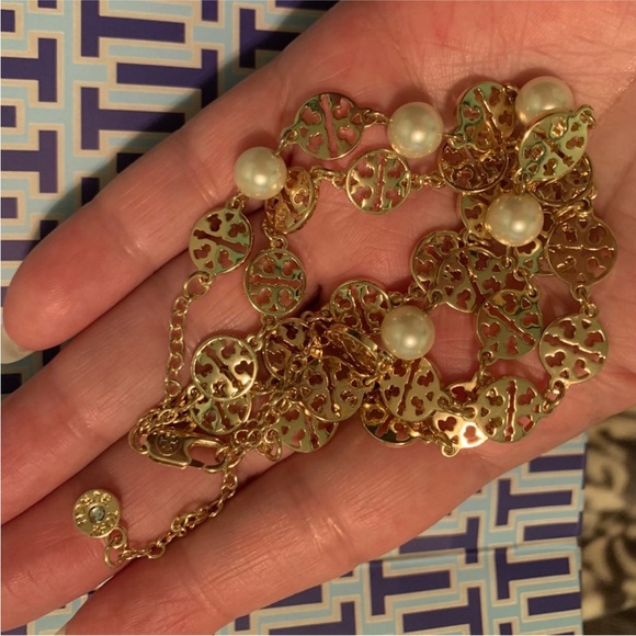 Tory Burch vintage Gold and Pearl triple strand Disc Bracelet - Picture 4 of 7